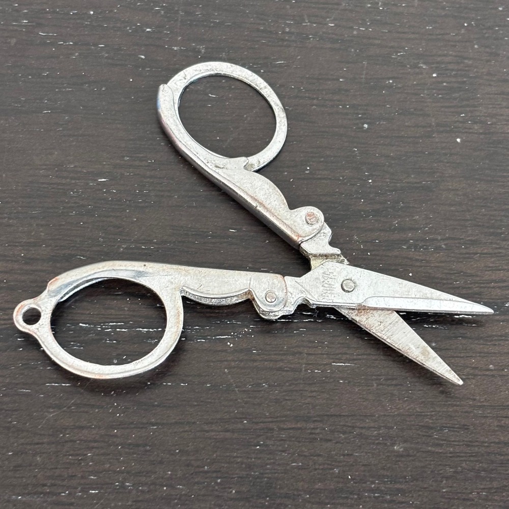 Vintage | Miniature Folding Sewing Machine Scissors | Collapsible Pocket Snips